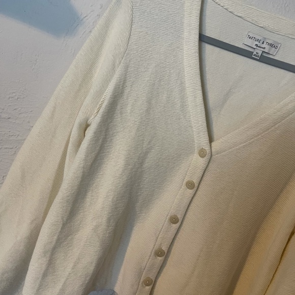 Texture & Thread By MADEWELL long sleeve Top - Picture 2 of 4